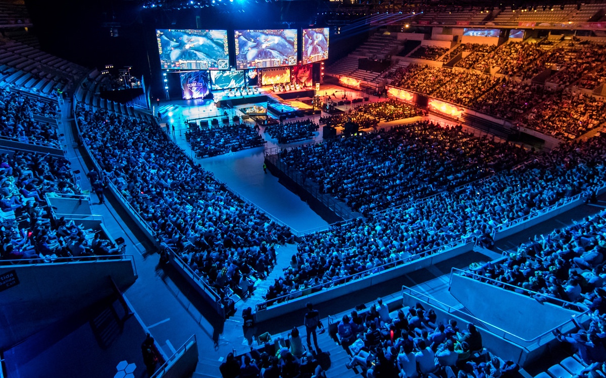 维塔利提在2025年BLAST春季公开赛中战胜Spirit晋级决赛