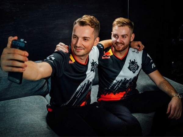 aurora 击败 ODDIK 晋级 PGL Astana 2025 季后赛